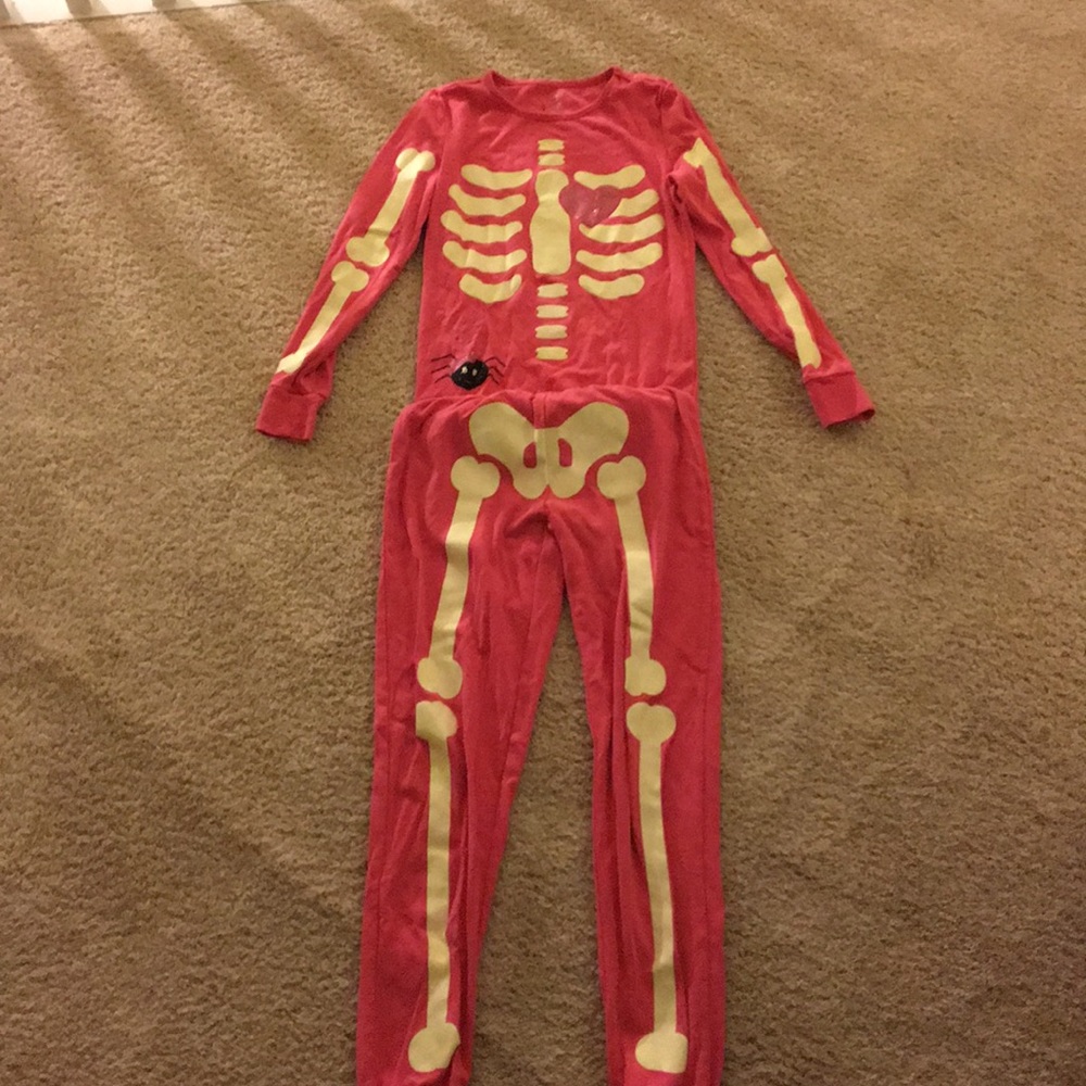 Spooky Halloween pajamas never worn